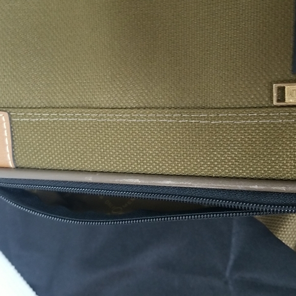 VINTAGE MEMBERS ONLY OLIVE GREEN SUITCASE/ CARRY-ON LUGG 14"X 20" X 7" - Picture 6 of 10